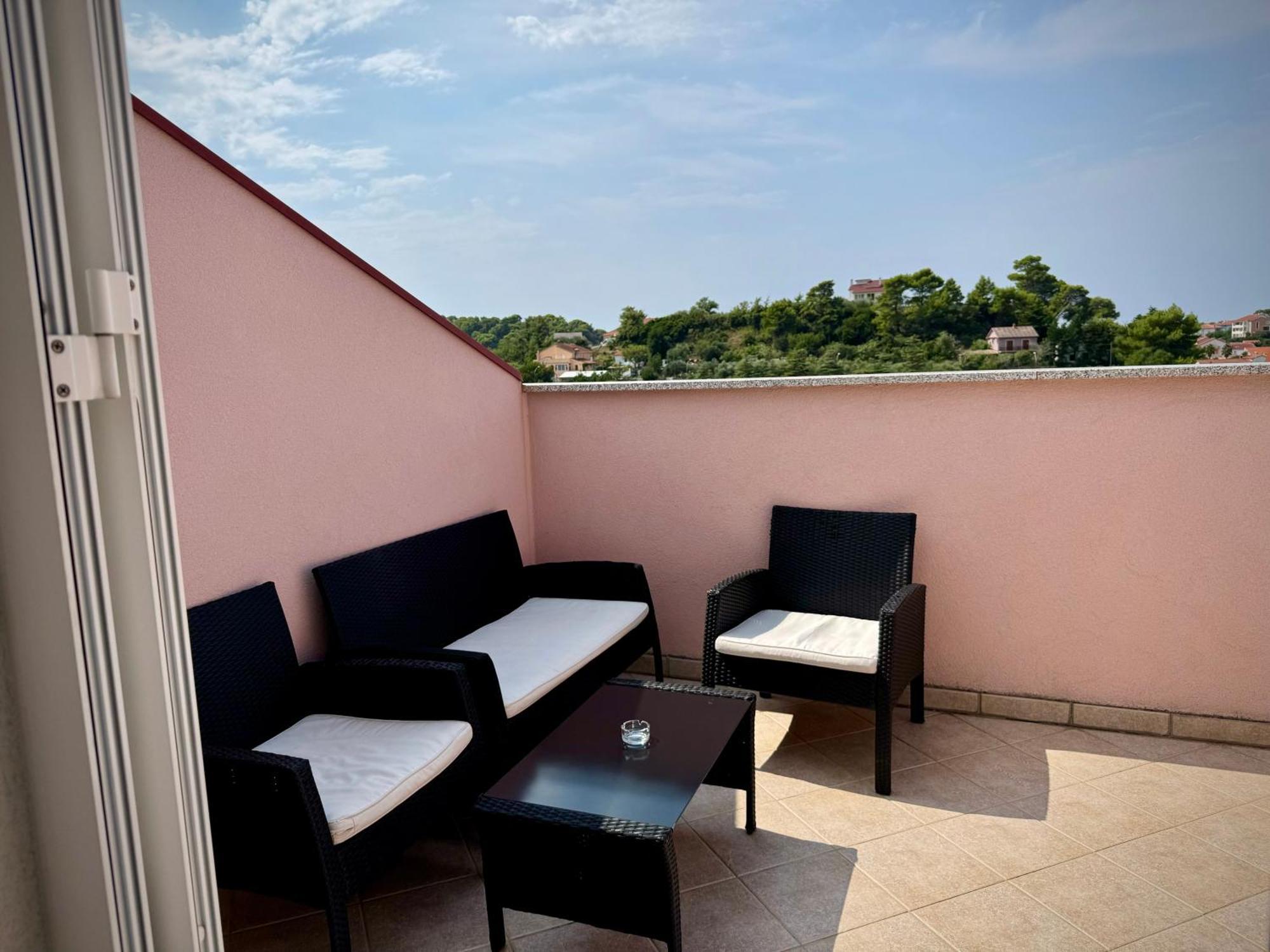 Apartments Maricic Rab Island Palit Экстерьер фото